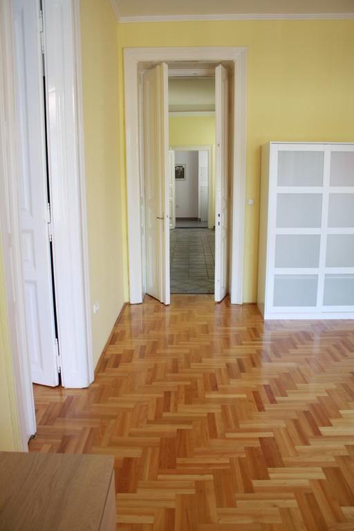 Alessia Center